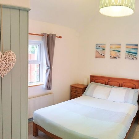 Bovinda Cottage - By The Beach, Bettystown Exteriör bild