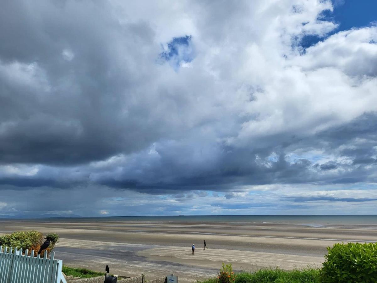 Bovinda Cottage - By The Beach, Bettystown Exteriör bild